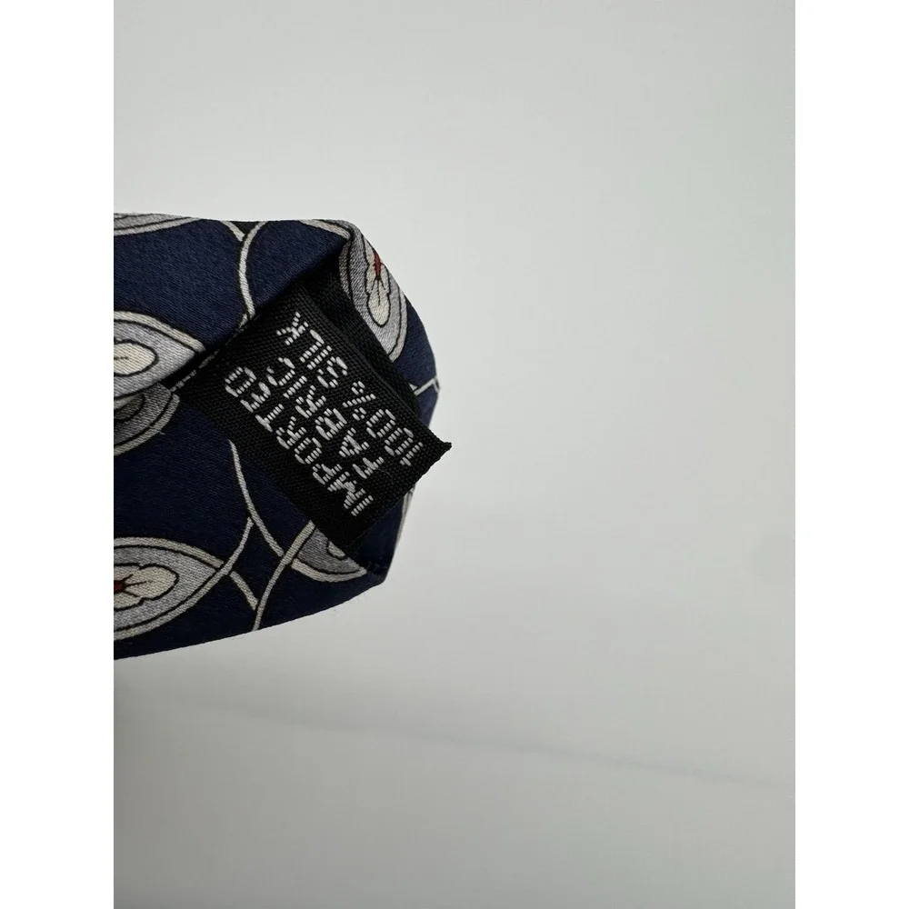 Geoffrey Beene Classic Silk Tie Blue Geometric Oval Pattern Made‎ in USA